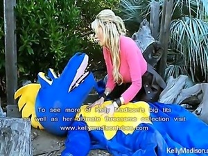 Kelly Madison In How To Blow Your Dragon