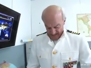 CAN YOU FUCK ME CAPTAIN??
