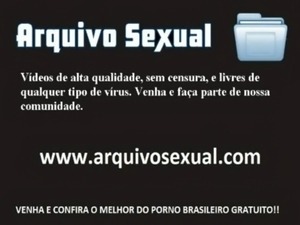 Safada levanta a perninha e libera a buceta 7 - www.arquivosexual.com free
