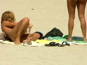 Sexy Big Ass Latina Girls Beach Thongs Voyeur HD Video