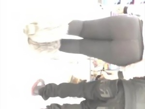 Super thin Nike leggings no panties ebony milf big booty