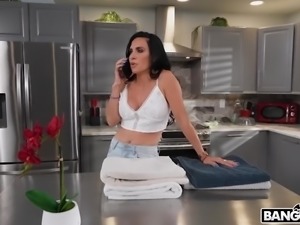 Sexy MILF manages both to clean the house and to suck stepson's cock