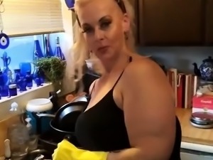 Cum starving milf empties stepson's balls in her mouth