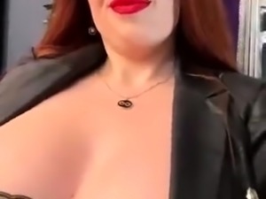 Pregnant Redhead Webcam Masturbation