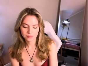 Mom amateur webcam pussy masturbate