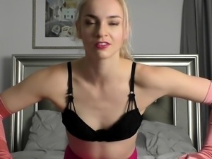 Sexy Amateur 18 Blond Teen First Time Webcam