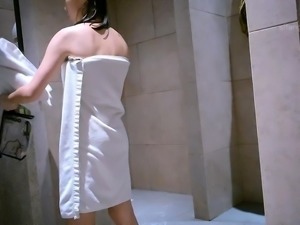 Japanese amateur Asian big boobs mother