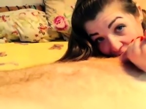Amateur teen outdoor blowjob