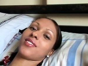 Sexy Slut Gives A Big Cock A Blowjob In The Car